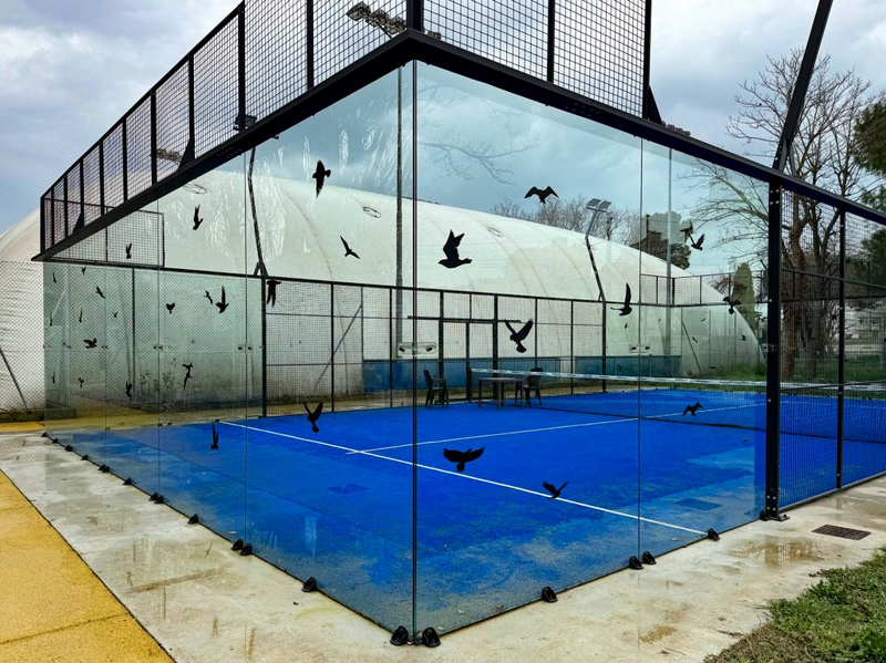 campo da padel con vetrofanie