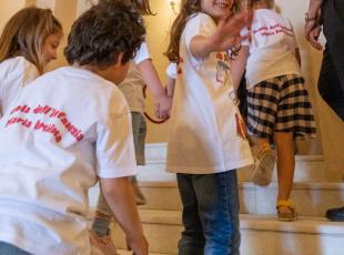 Bambini al teatro Galli