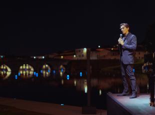 Alexander Romanovsky alla Piazza sull'Acqua