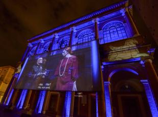 Ieri sera al Teatro Galli l’emozionante debutto del nuovo allestimento di “Aroldo”. Domenica 29 agosto la replica, in piazza Cavour il maxischermo