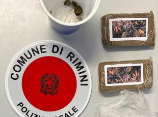 Sequestro hashish e marijuana