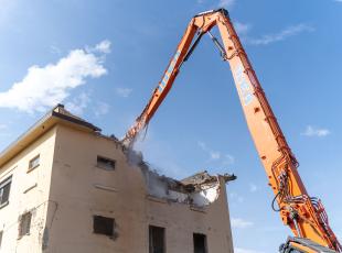 sopralluogo al cantiere alla presenza del sindaco Sadegholvaad e del direttore territoriale dell'Agenzia del Demanio Luca Michele Terzaghi e del vicedirettore territoriale Roberto Capuano