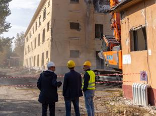 sopralluogo al cantiere alla presenza del sindaco Sadegholvaad e del direttore territoriale dell'Agenzia del Demanio Luca Michele Terzaghi e del vicedirettore territoriale Roberto Capuano