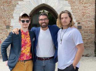 Dylan Sprousee, Michele Lari e Luke Spencer in visita al Fellini Museum